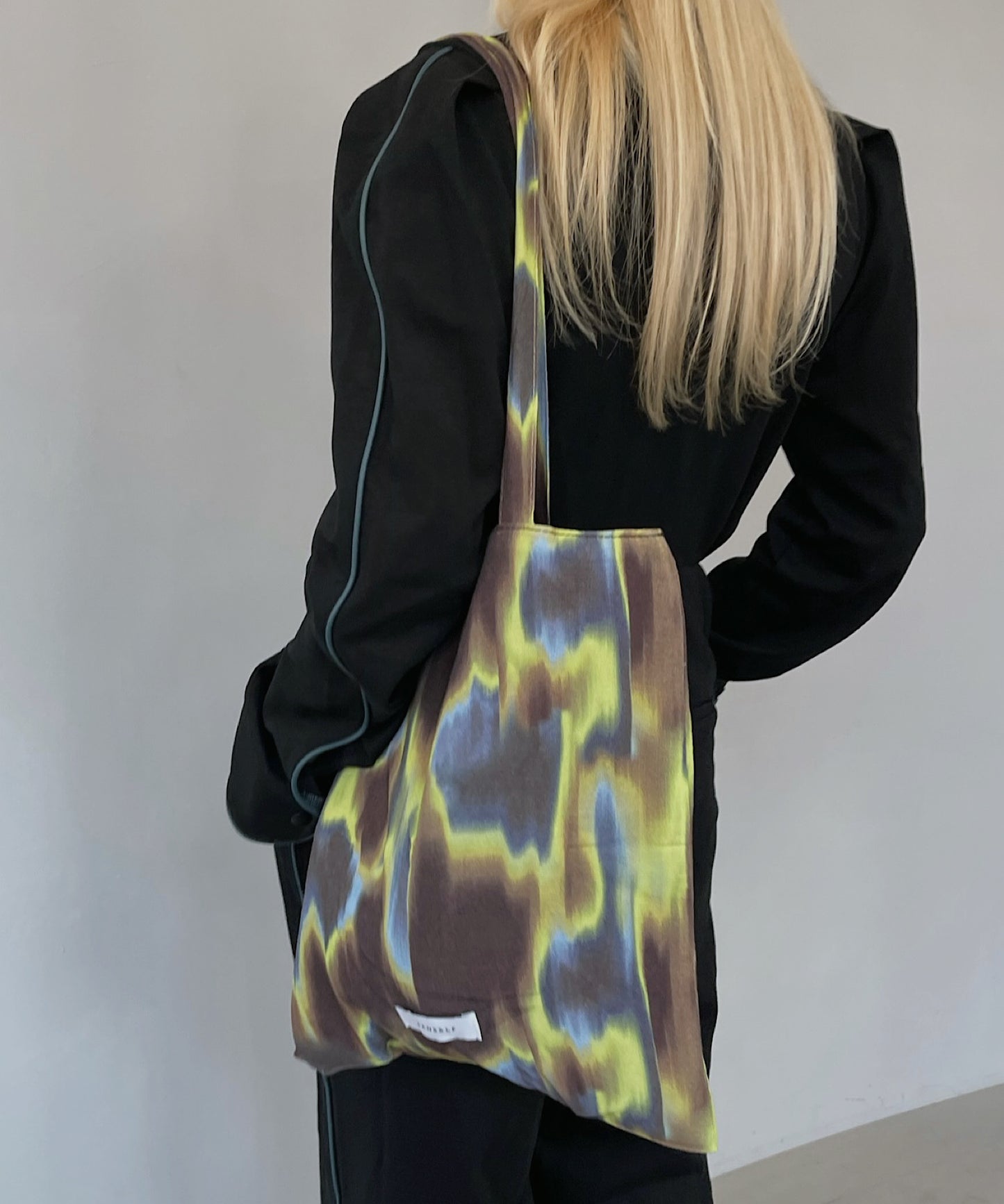 marble motif tote bag sana22s002