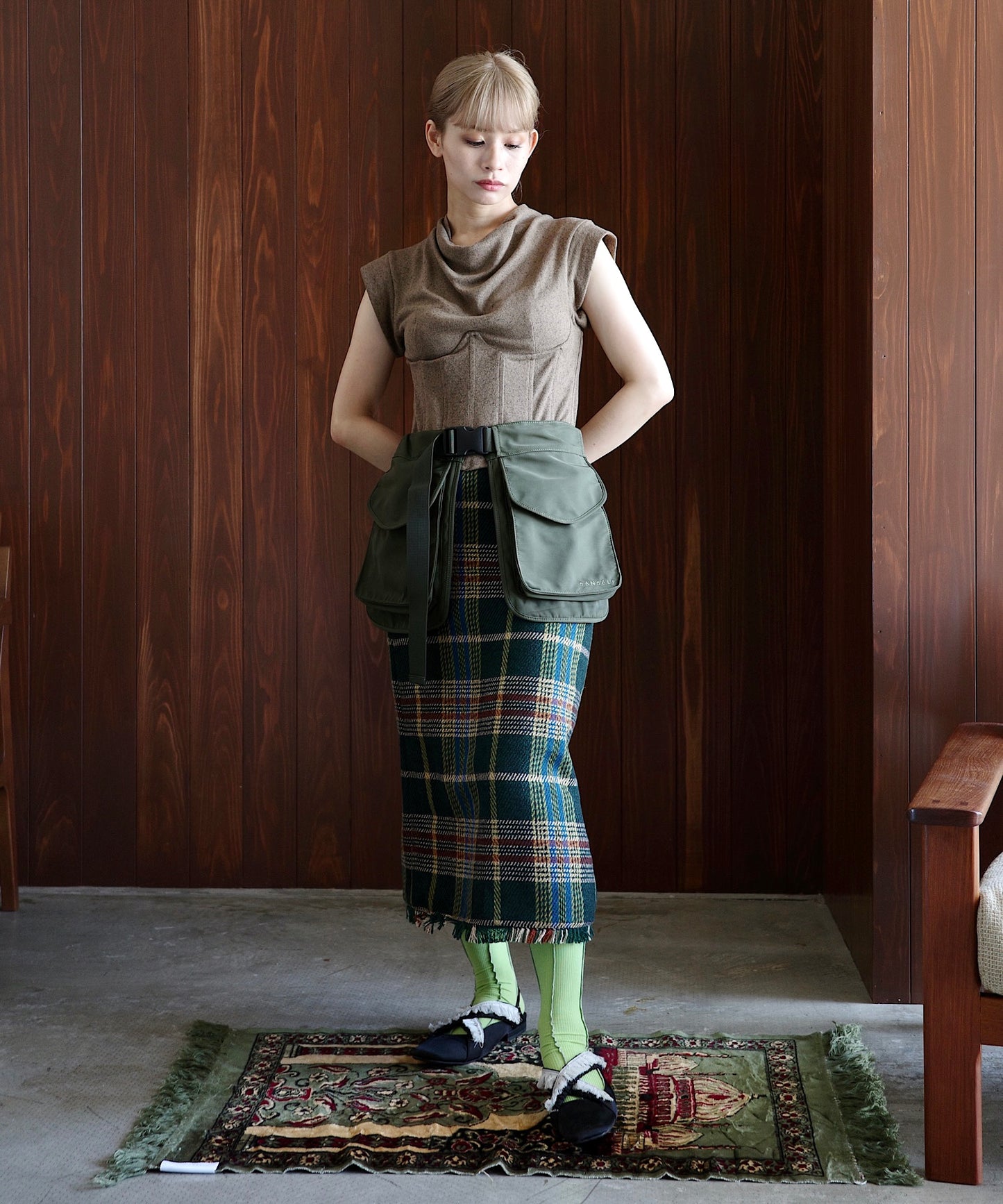 retro slim tops sew24a004
