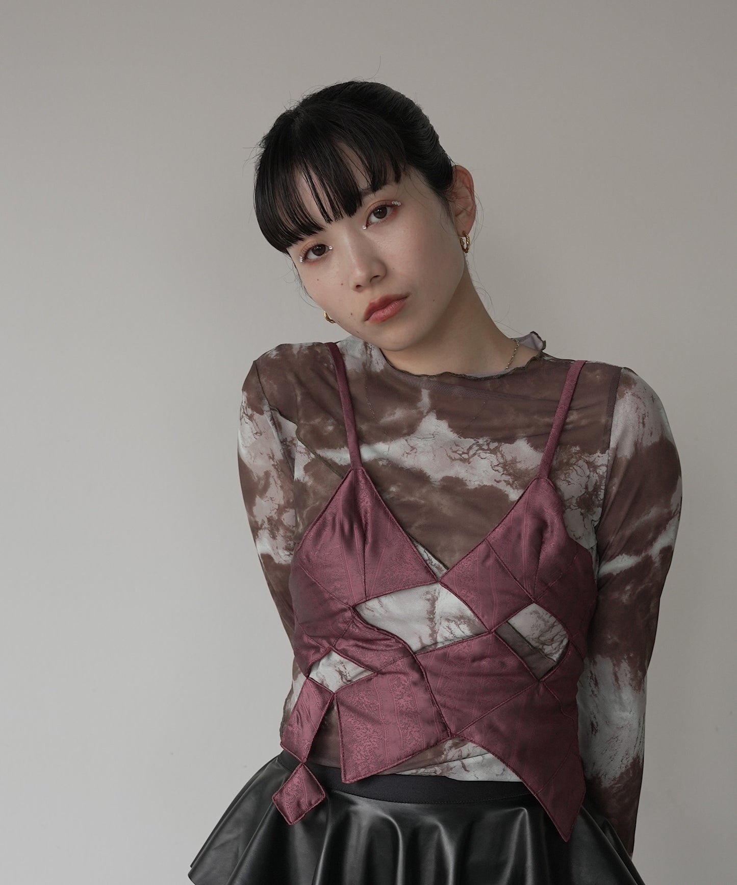 asymmetry design see-through tops sew23s021