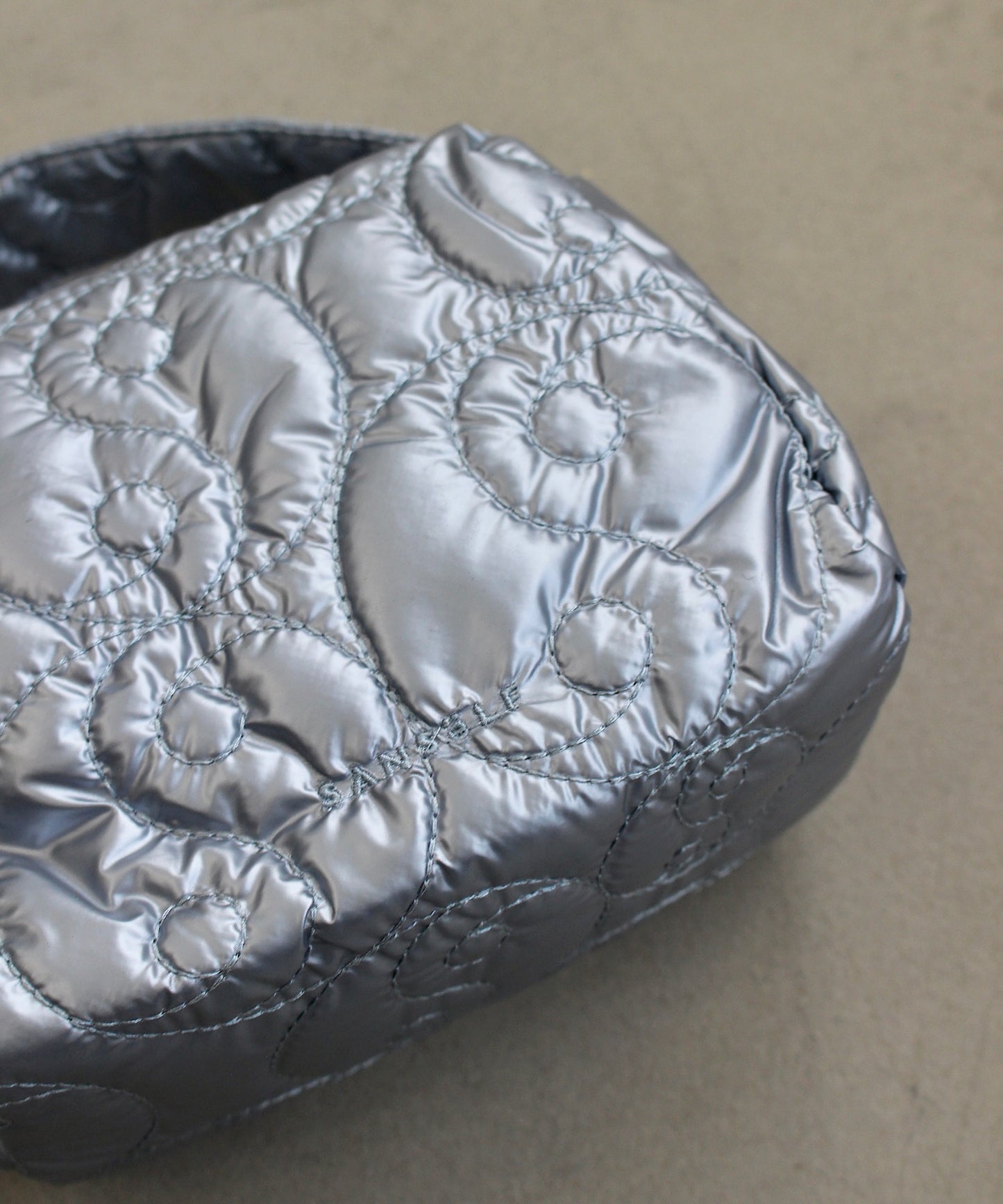 Së metallic pouch bag sana24a009