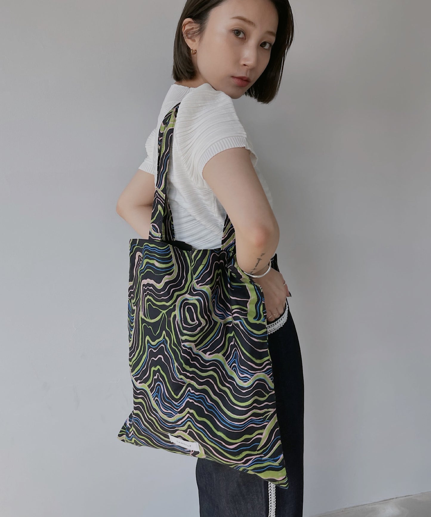 marble motif tote bag sana22s002