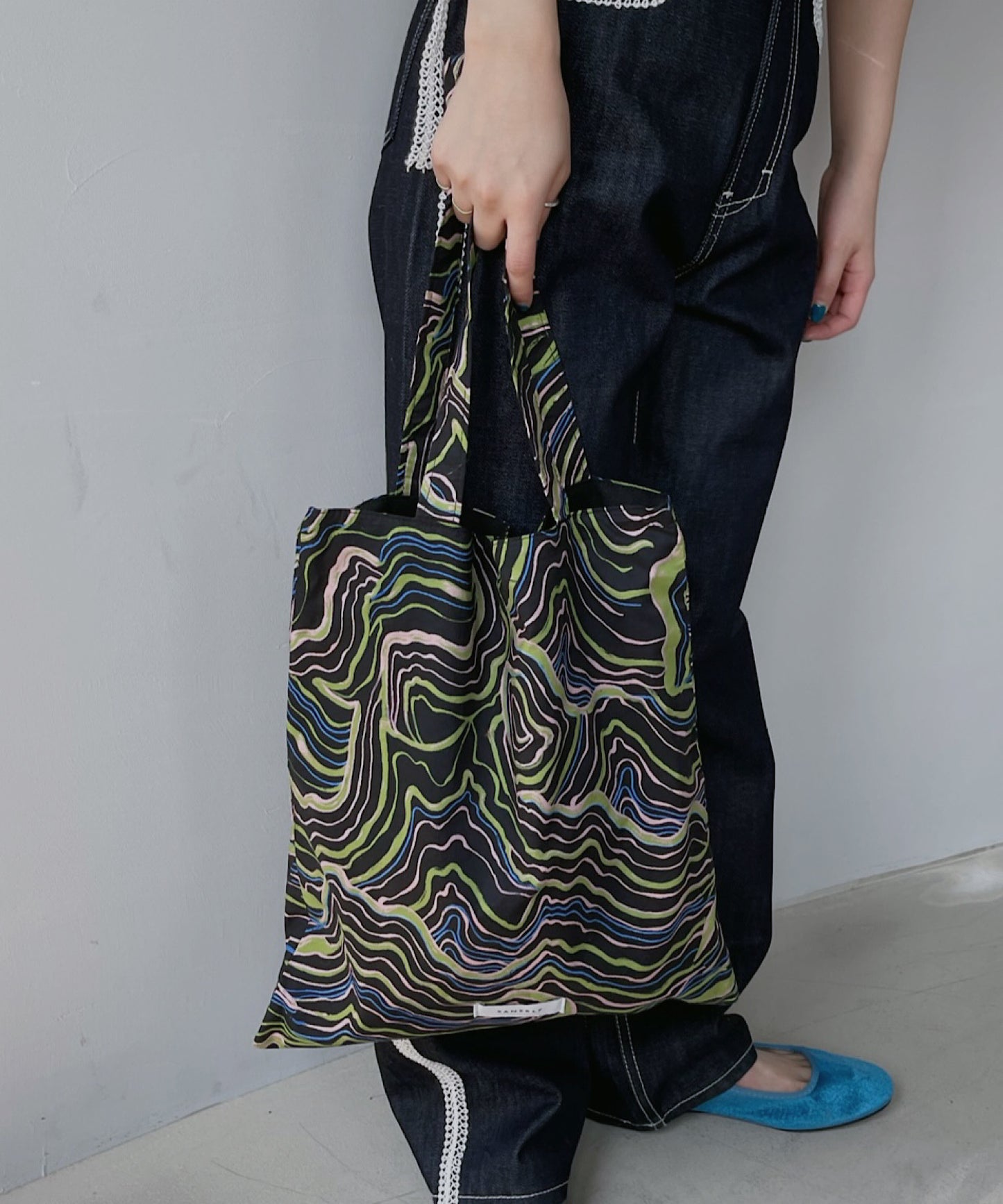 marble motif tote bag sana22s002