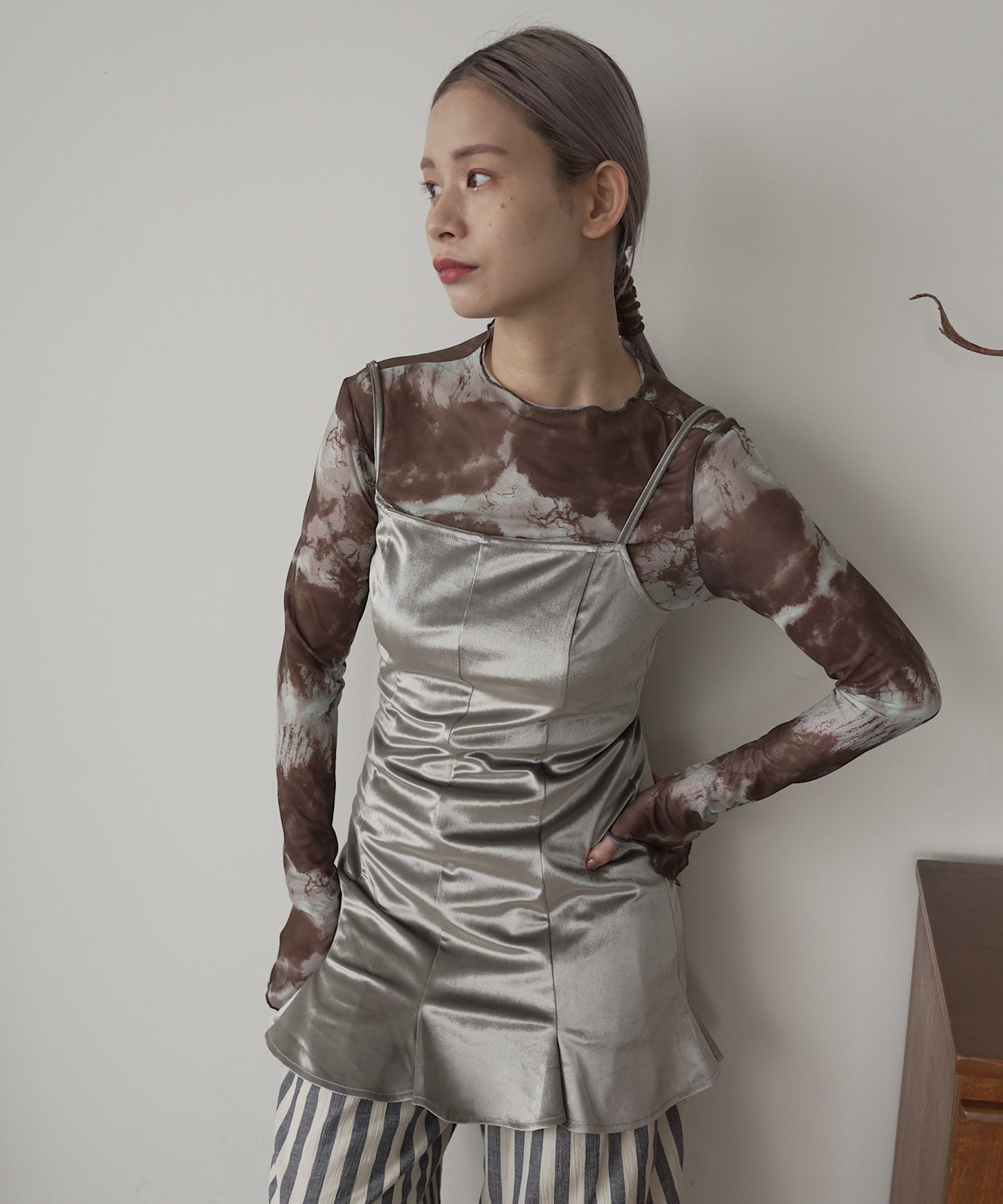 asymmetry design see-through tops sew23s021